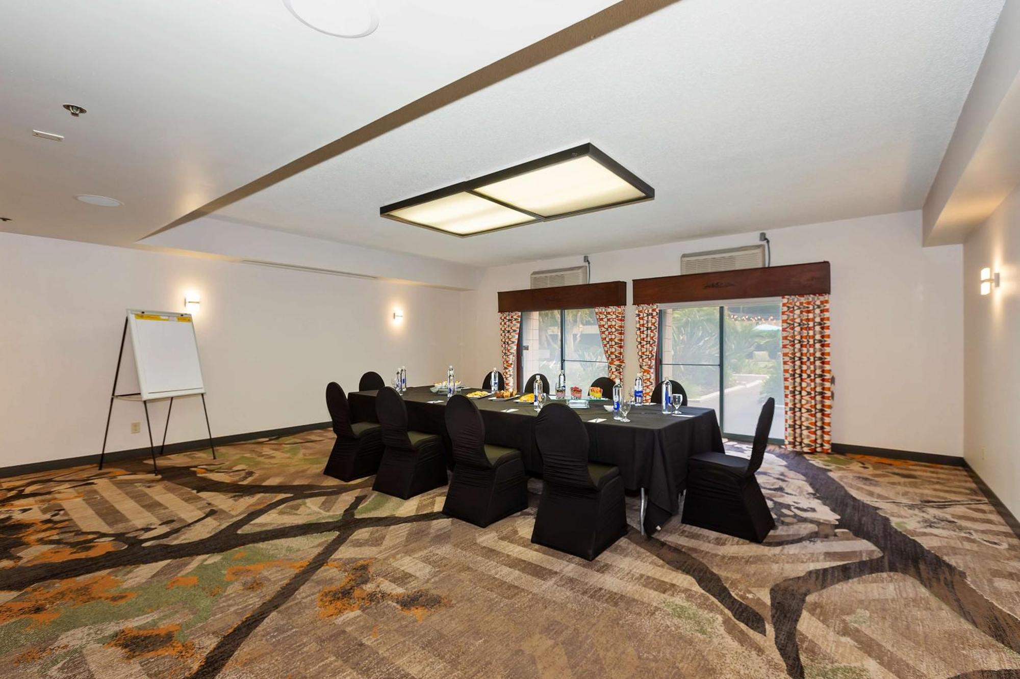 Hotel Doubletree By Hilton Whittier Zewnętrze zdjęcie