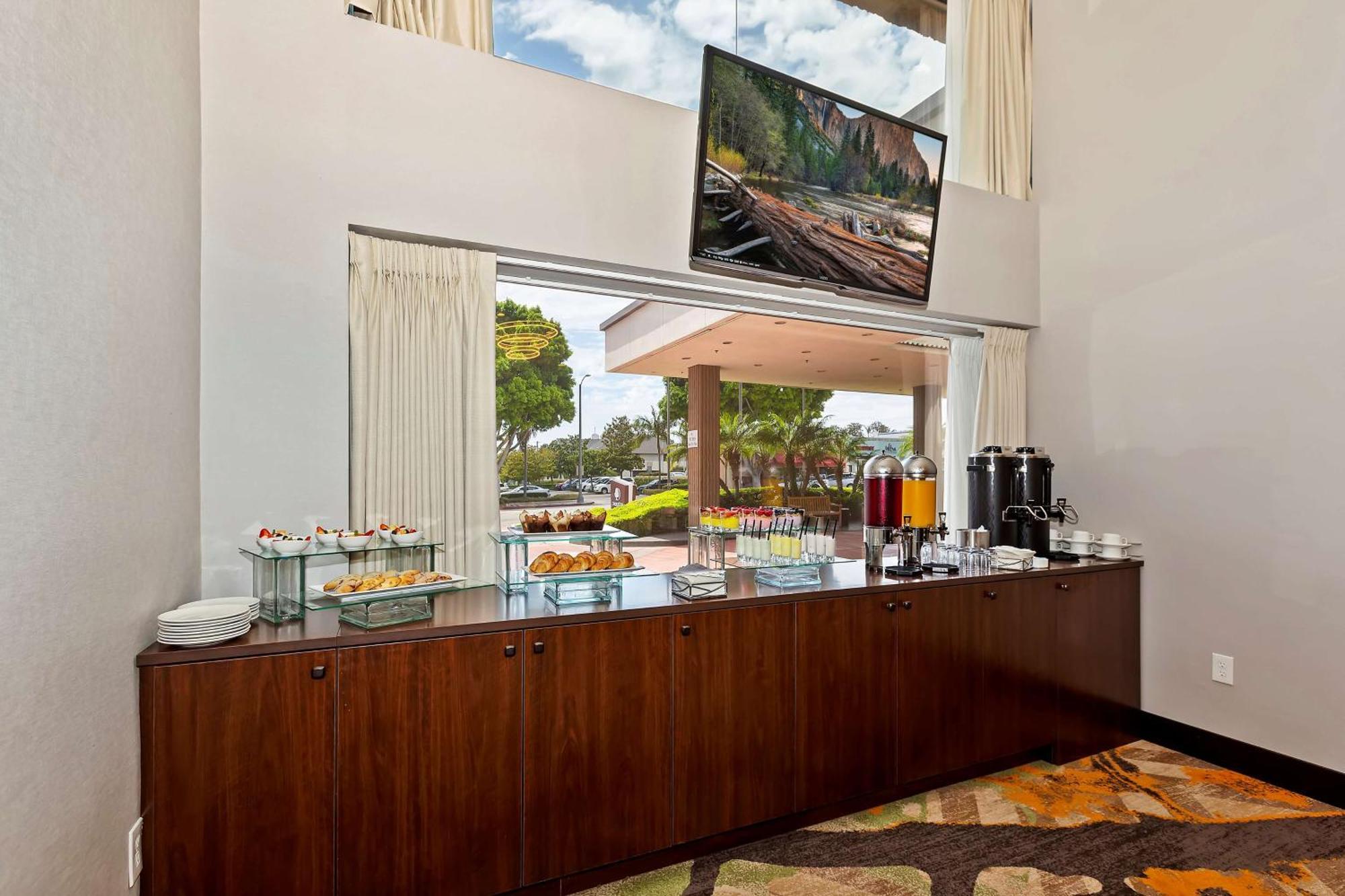 Hotel Doubletree By Hilton Whittier Zewnętrze zdjęcie